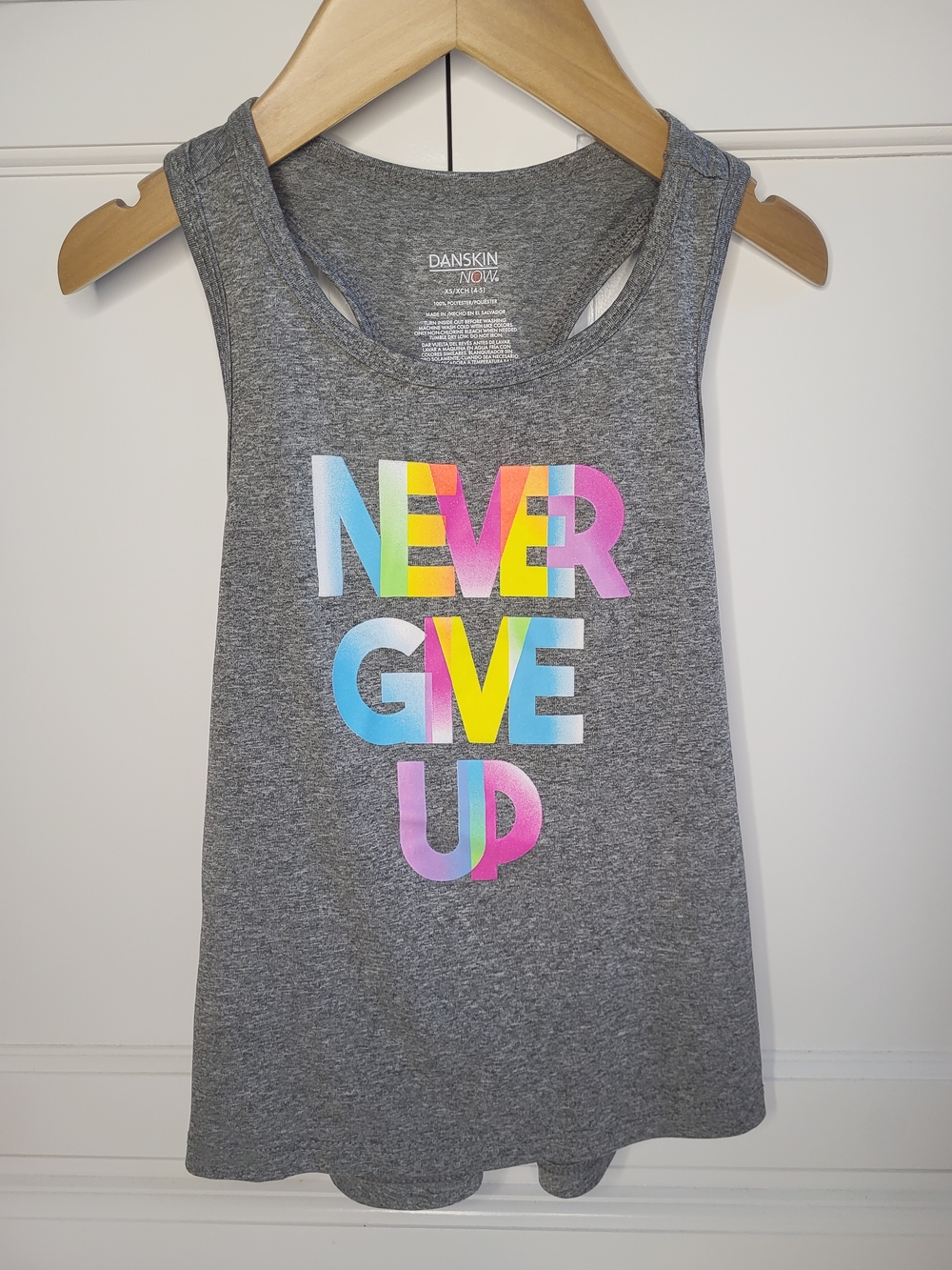 Danskin Grey Tank Top - "Never Give Up" Rainbow Print XS EUC